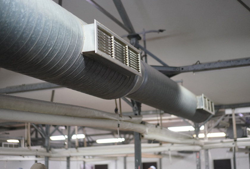 Pendingin hawa dipasang dan ditambah lebih banyak di khemah Arafah dan Mina untuk persekitaran lebih nyaman buat jemaah Malaysia.