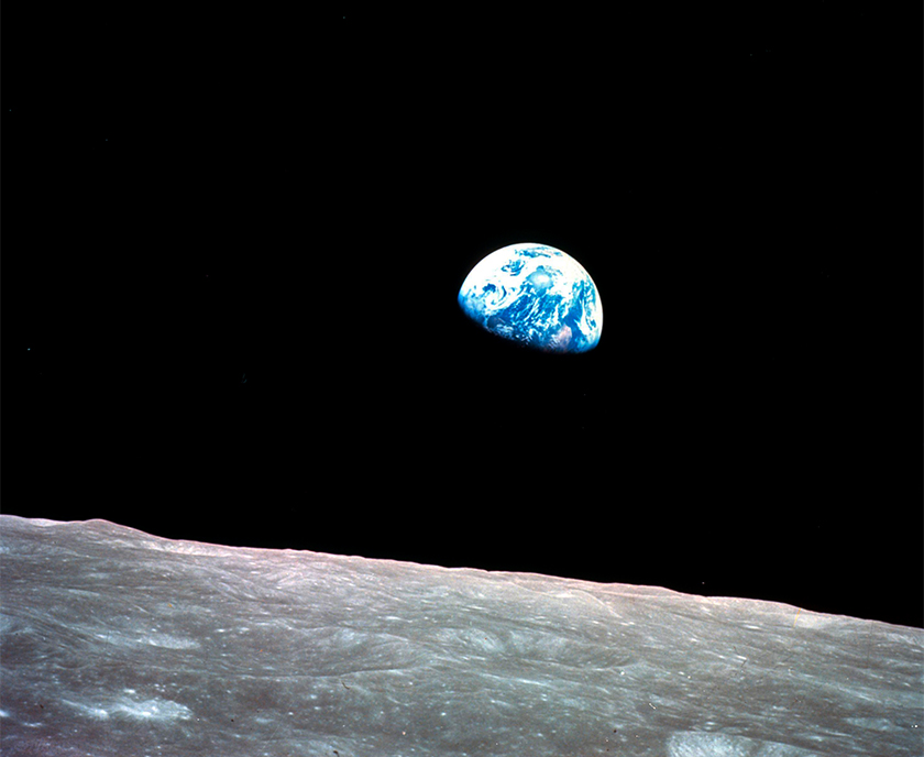 Foto ikonik yang diambil Anders dinamakan 'Earthrise' yang diambil semasa menyertai misi Apollo 8. - Foto William Anders/NASA