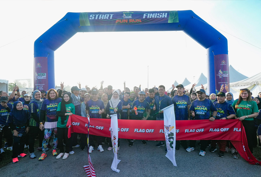 Acara Road to MAHA Fun Run 2024 telah diadakan pada Karnival Setahun Jualan Agro MADANI sempena Majlis Pra Peluncuran MAHA 2024. - Gambar KPKM