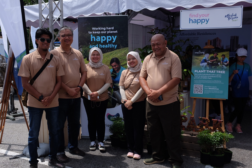 Penasihat The Nusajaya Natural Heritage Trust, Nor Hisham Hussein bersama sosok-sosok penting menjayakan SIREH Park @ Iskandar Puteri.