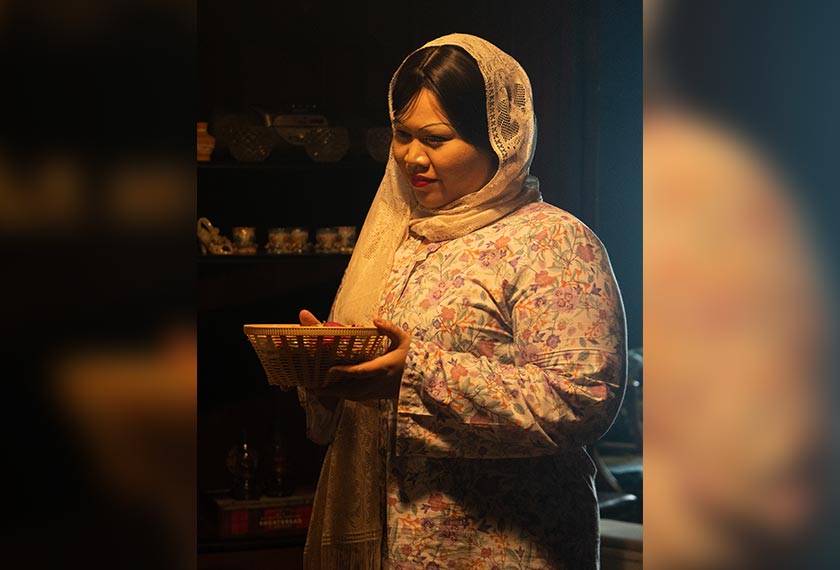 Sebelum memikul tugas dalam Khunsa, emosi Sherry terganggu dengan pelbagai rasa termasuk ketakutan.