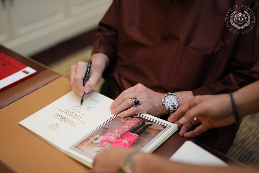 Facebook Sultan Ibrahim Sultan Iskandar