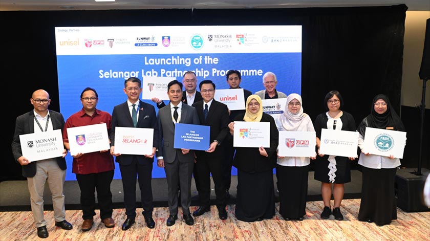 Turut hadir pada majlis pelancaran, wakil daripada setiap institusi pengajian tinggi dan penyelidikan yang terlibat. – Gambar Invest Selangor