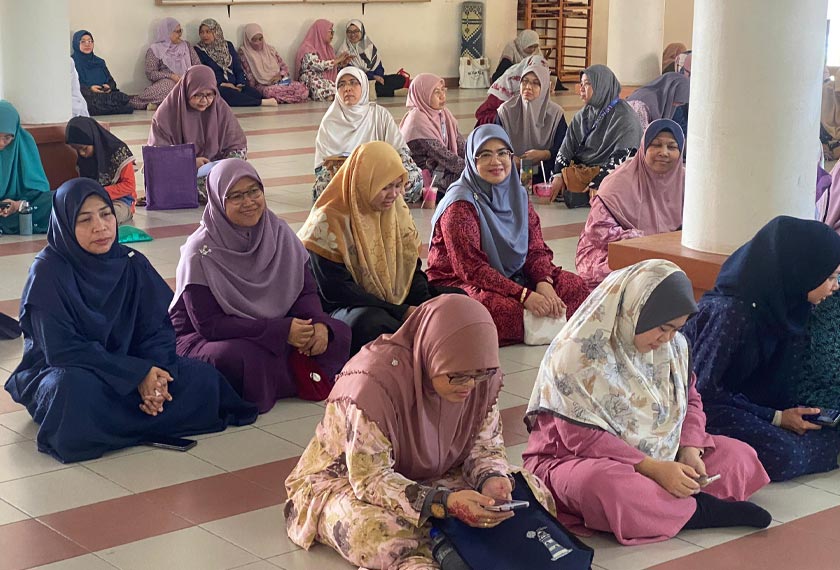 Usrah perdana sempena sambutan Bulan Akademia UIS.