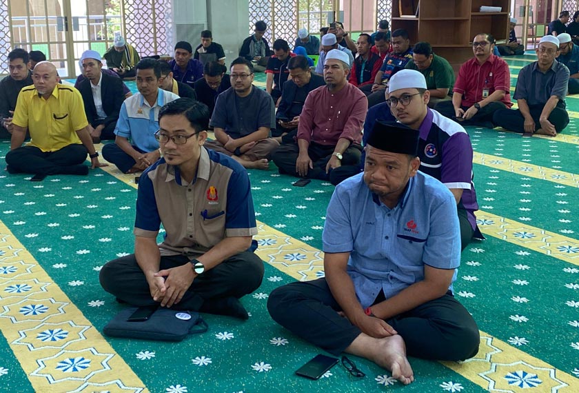 Usrah perdana sempena sambutan Bulan Akademia UIS.