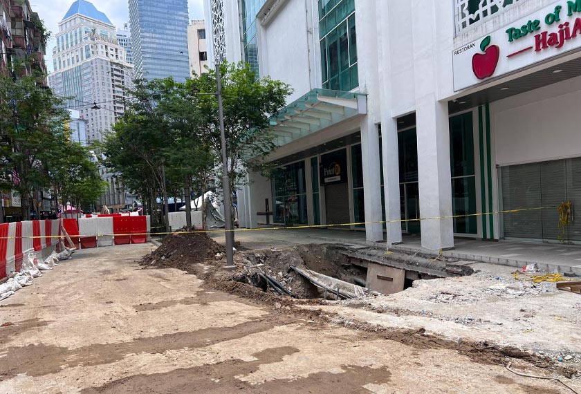   Lokasi kejadian tanah jerlus masih ditutup.