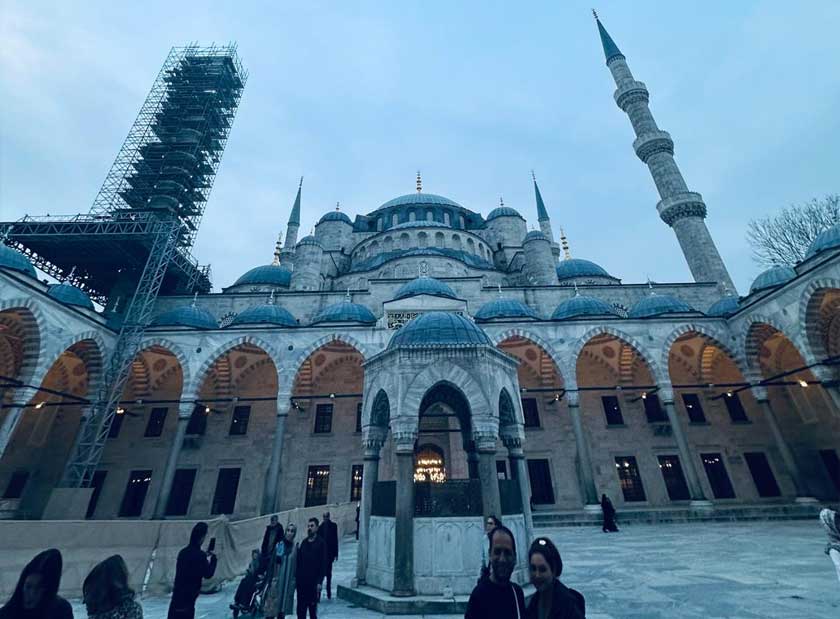  Blue Mosque (Masjid Sultan Ahmad) 