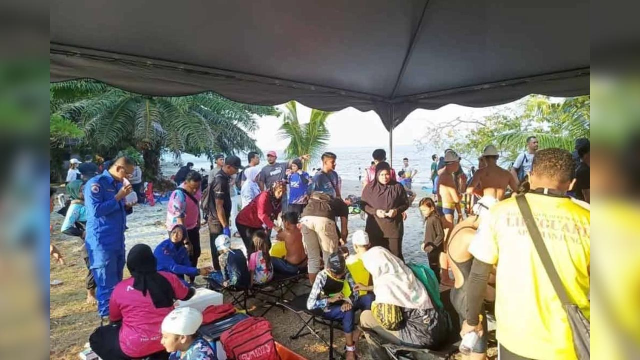 Sengatan ubur-ubur tidak jejas kesihatan Raja Azlan - Penganjur | Awani