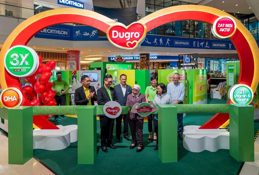 Majlis pelancaran diikuti pemotongan ribon oleh Datuk Seri Nancy Shukri sebagai tanda Pameran ‘Galeri Kuat Zat Besi’ Dugro dibuka secara rasmi. - Foto Dugro Malaysia