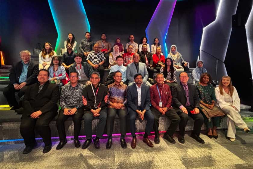 Antara tetamu yang hadir bagi mendengar intipati penting Sesi “Fireside Chat with City Leaders”. - Foto MDEC