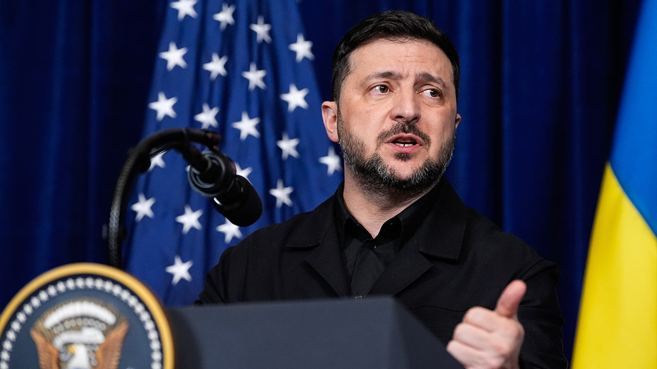 Poland pertimbang tarik balik anugerah tertinggi kepada Zelenskyy