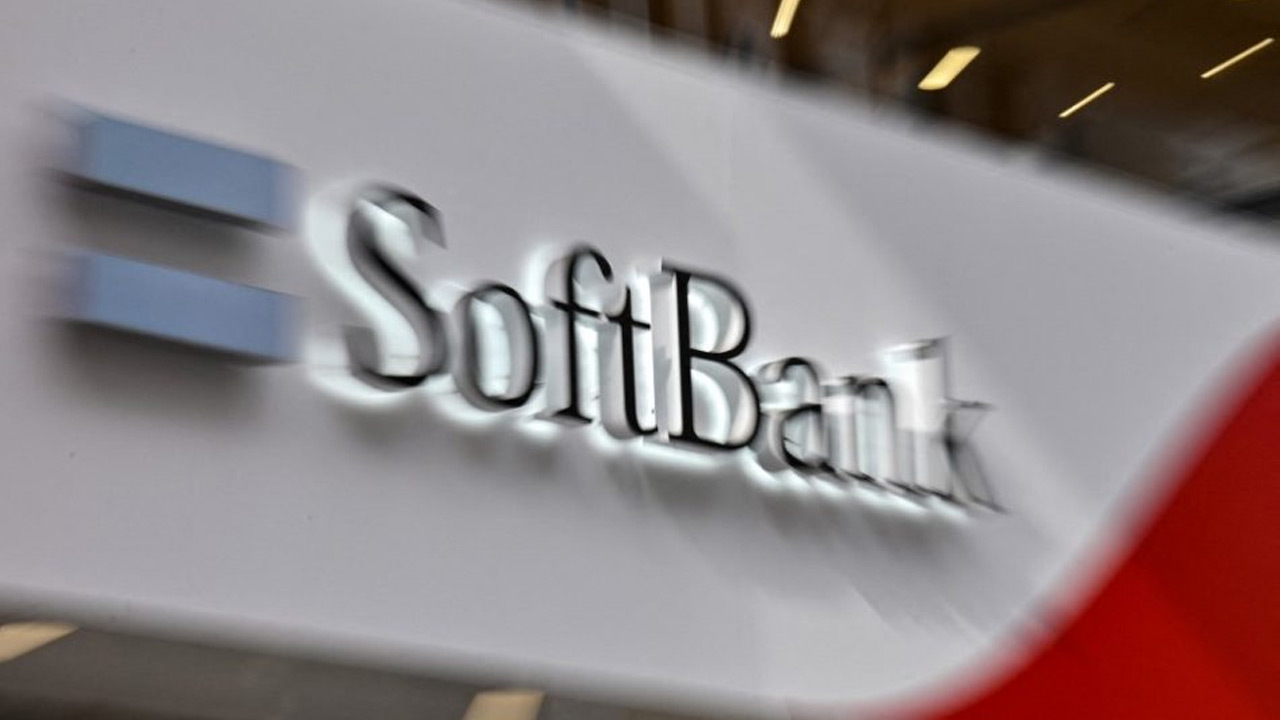 SoftBank pintas Toyota sebagai syarikat paling bernilai di Jepun