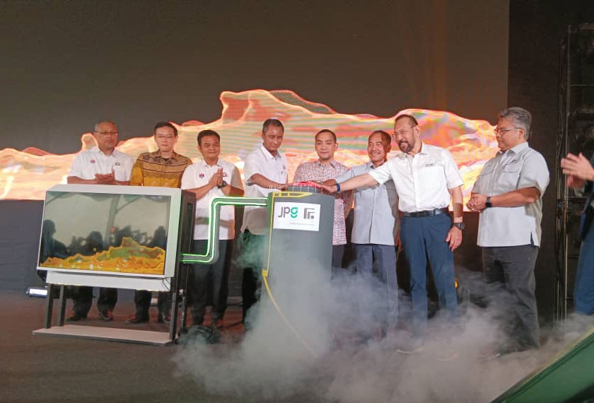 Pelancaran majlis pecah tanah Kompleks Minyak Sawit Lestari Bersepadu (iSPOC) di Ladang Pasir Logok, Sedili. - Foto: Johor Plantations Group Berhad (JPG)