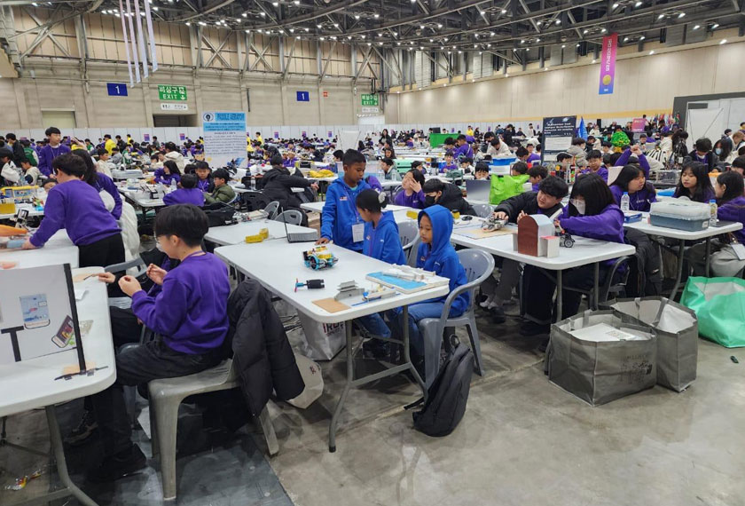 Sebanyak tiga pasukan dari Kelantan, Pahang dan Johor bersaing dalam 