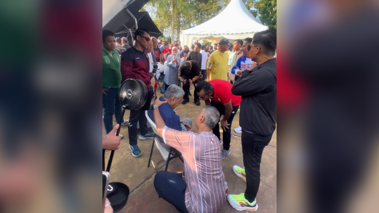 Tun M keletihan, sedang berehat di IJN | Awani