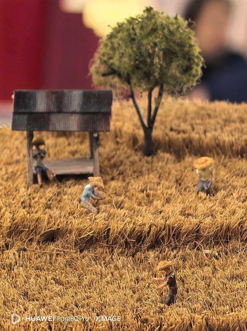 Ciri khas Kamera Telefoto Makro Ultra Lighting membolehkan pengguna fokus dekat kepada objek kecil tanpa menjejaskan kualiti gambar. - Foto HUAWEI Malaysia