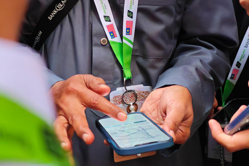 Aplikasi ini lebih mesra pengguna, berbanding yang lain kerana sering digunakan di Malaysia, serta kurang menggunakan data internet.