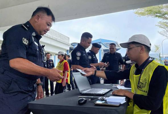 [TERKINI] PRN Sabah: 1,827 pengundi awal di Lahad Datu laksana ...