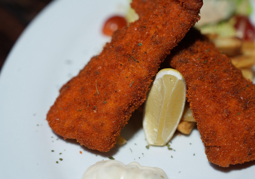 Fish and Chips menjadi antara menu pilihan pelanggan di Flanagan’s Irish Restaurant. - Foto Astro AWANI