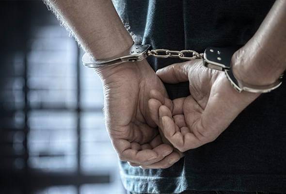 Lelaki disyaki sembur pemedih mata terhadap pasangan suami isteri ditahan