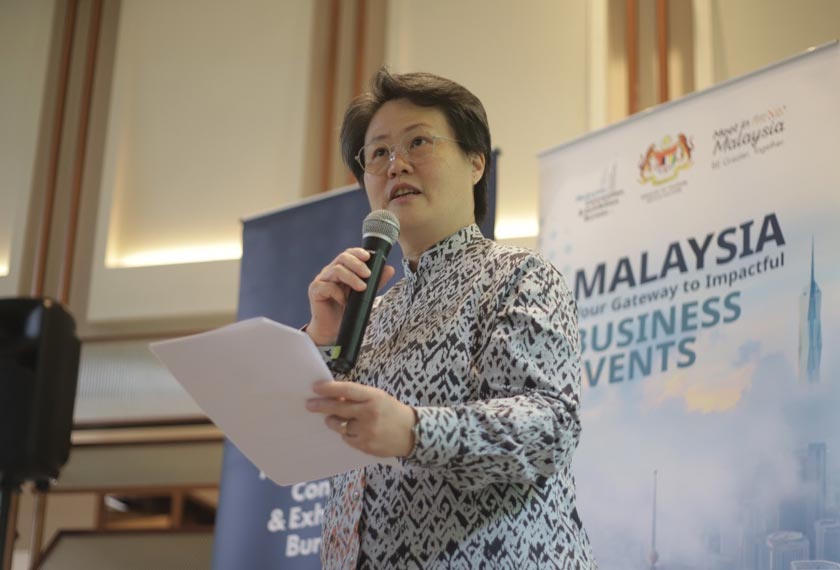 Tan Mei Phing ketika memberi ucapan di MyCEB Media Engagement 2026. - Foto MyCEB