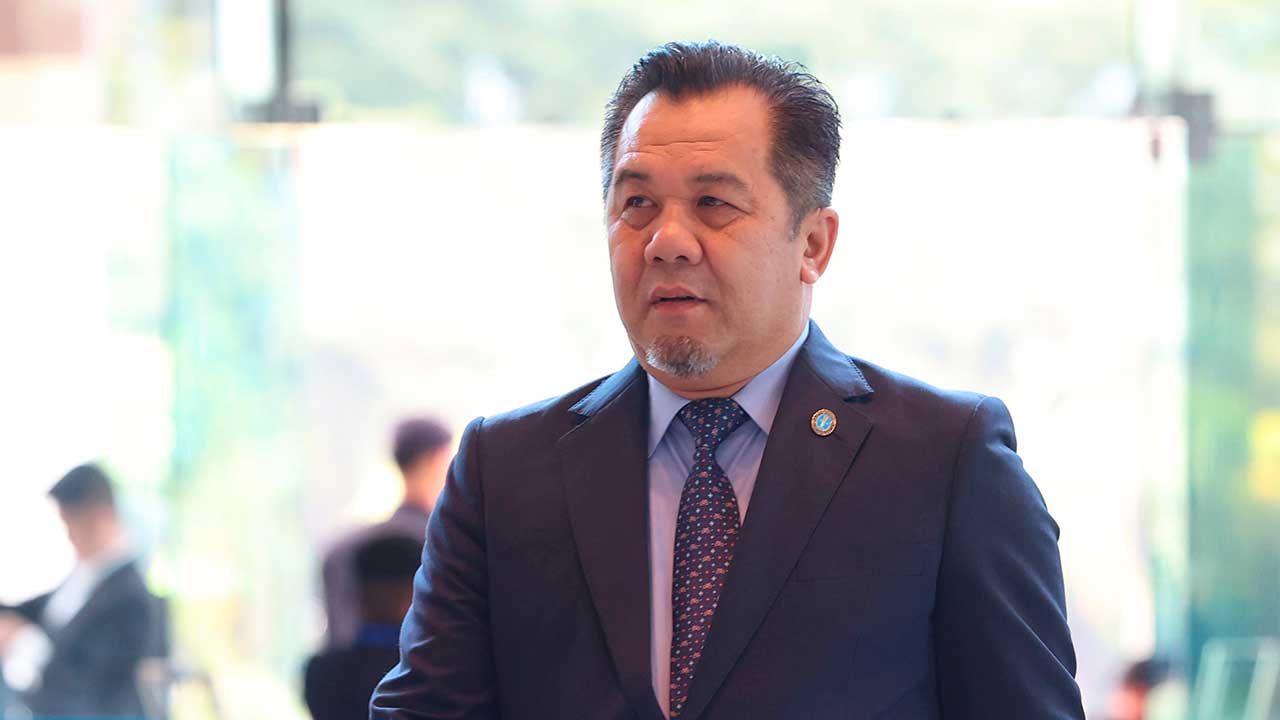 “Kalau tiada makanan buat mangsa banjir, saya yang salah” - Jamawi