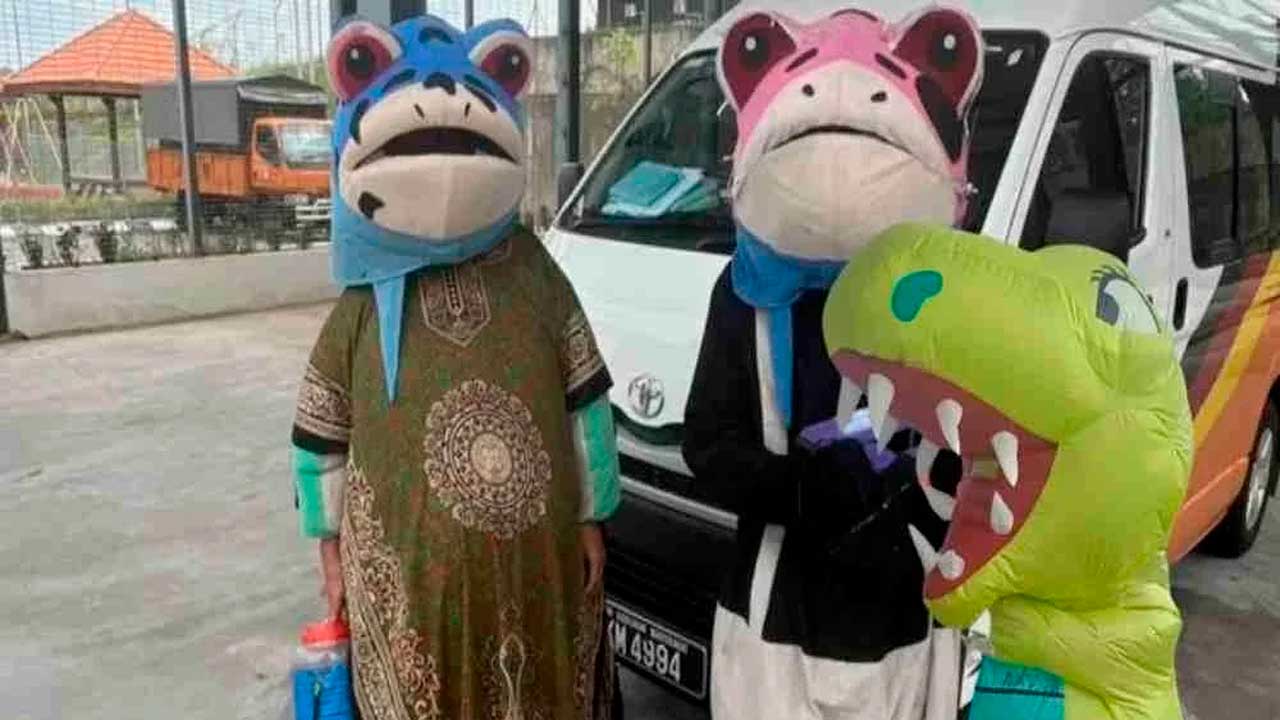 Tiga lelaki 'katak' ditahan mengemis