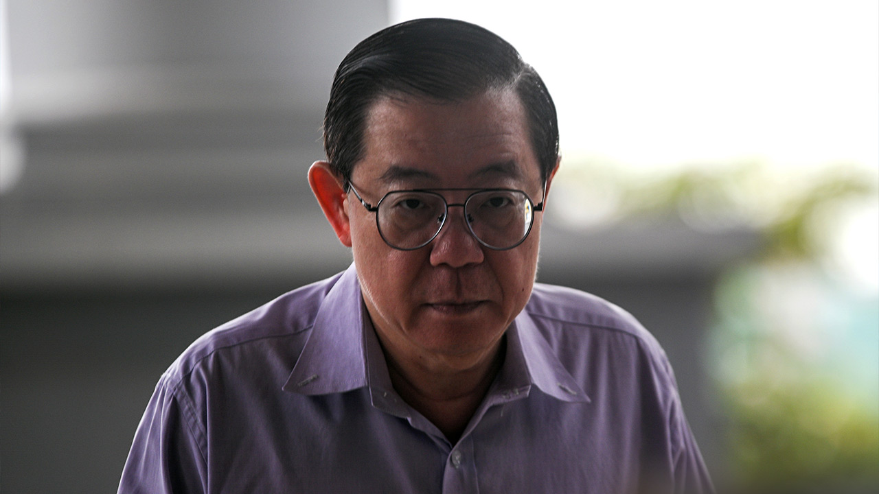 Serah beg berisi RM1 juta kepada Lim Guan Eng, tak masuk akal tapi memang berlaku - Saksi