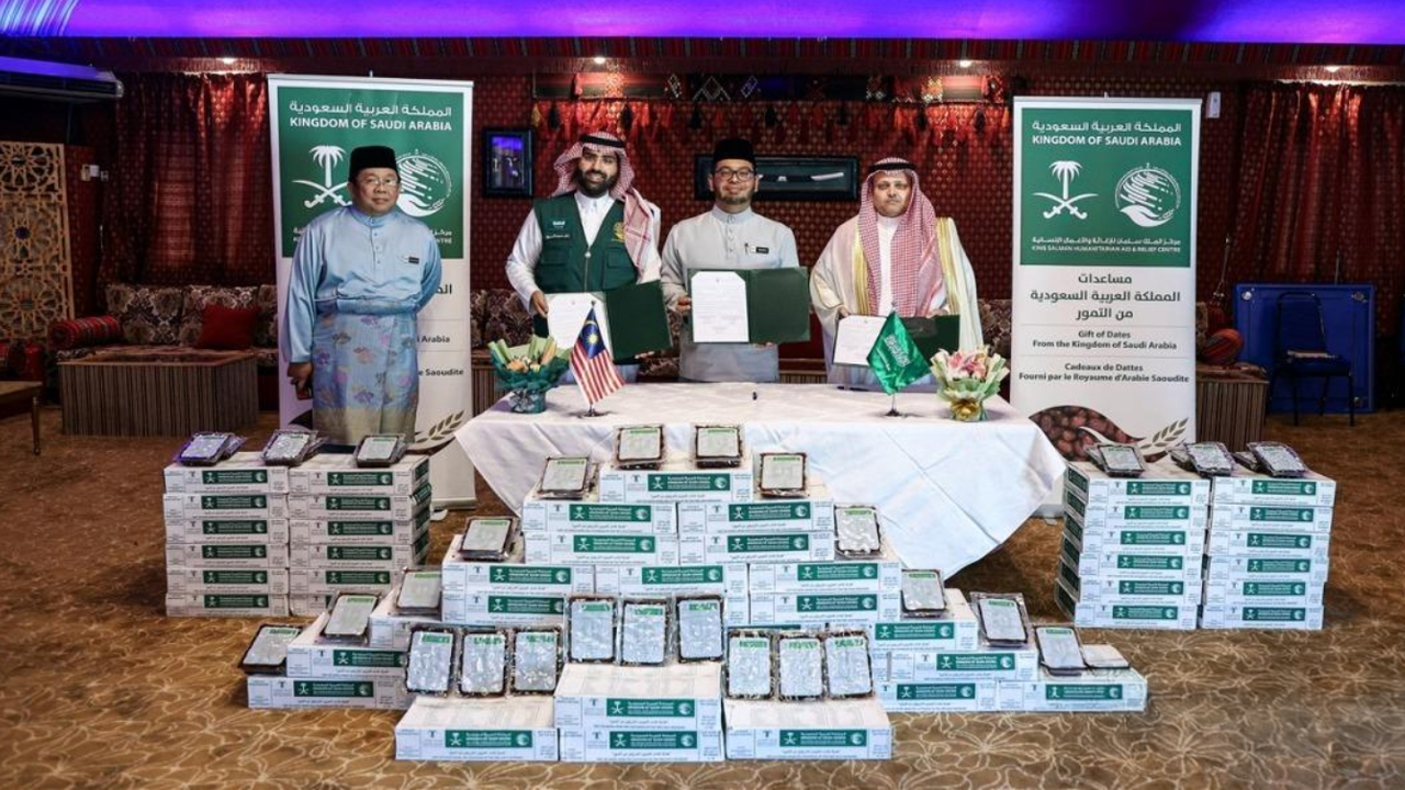 Arab Saudi sumbang 30 tan kurma, 25,000 naskah Al-Quran kepada Malaysia
