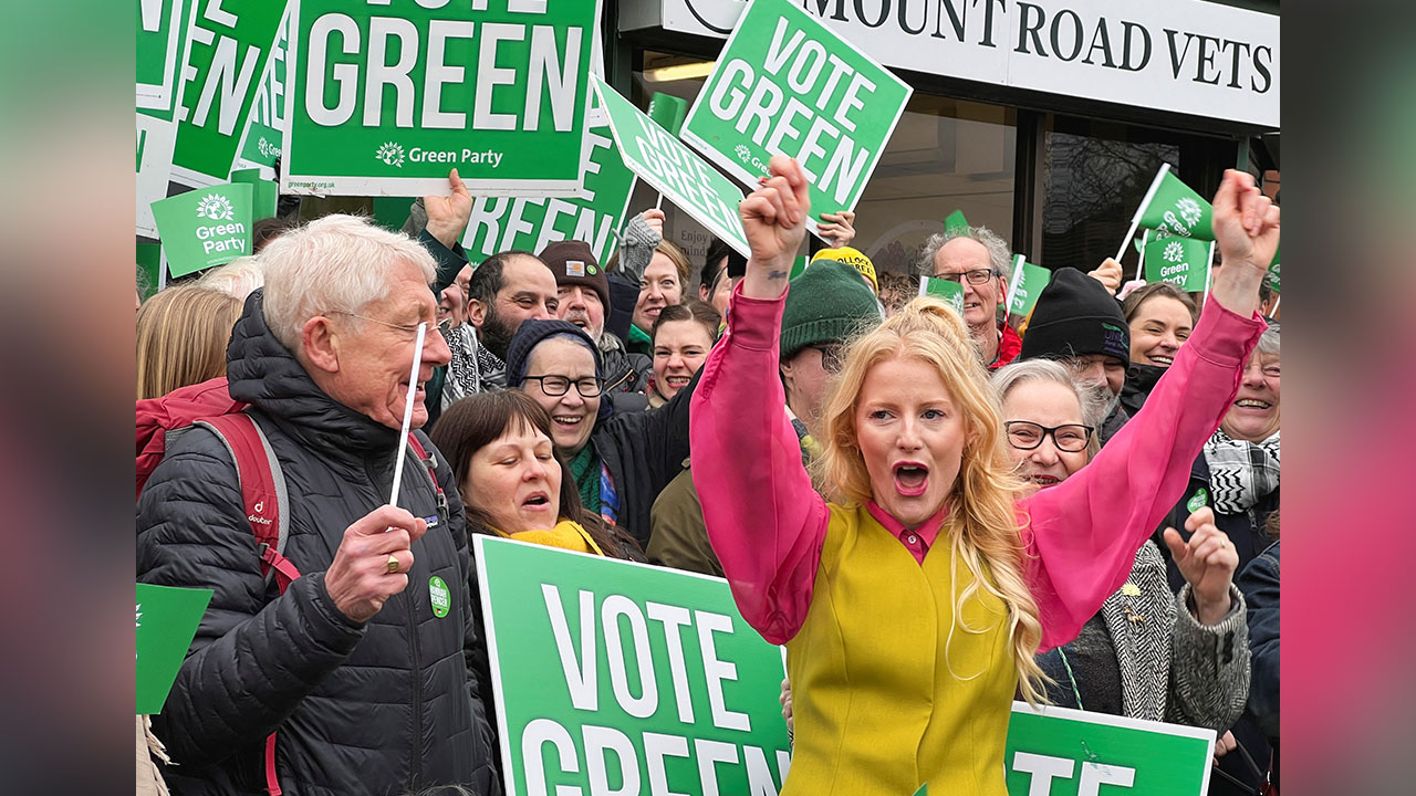 Parti Green UK catat sejarah, menang pilihan raya kecil Parlimen buat julung kali