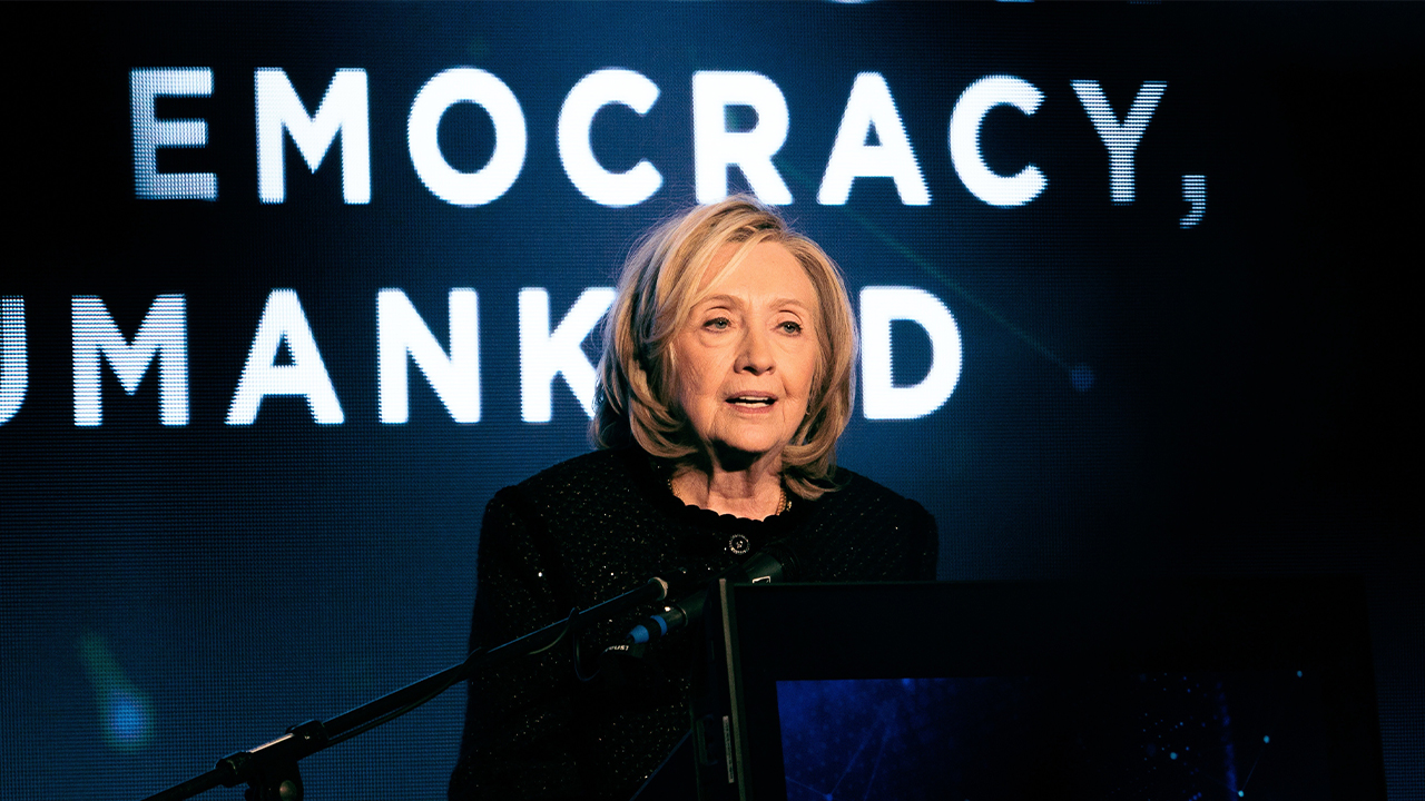 Hillary Clinton dedahkan ‘tidak tahu apa-apa’ mengenai salah laku Epstein di hadapan Jawatankuasa Kongres