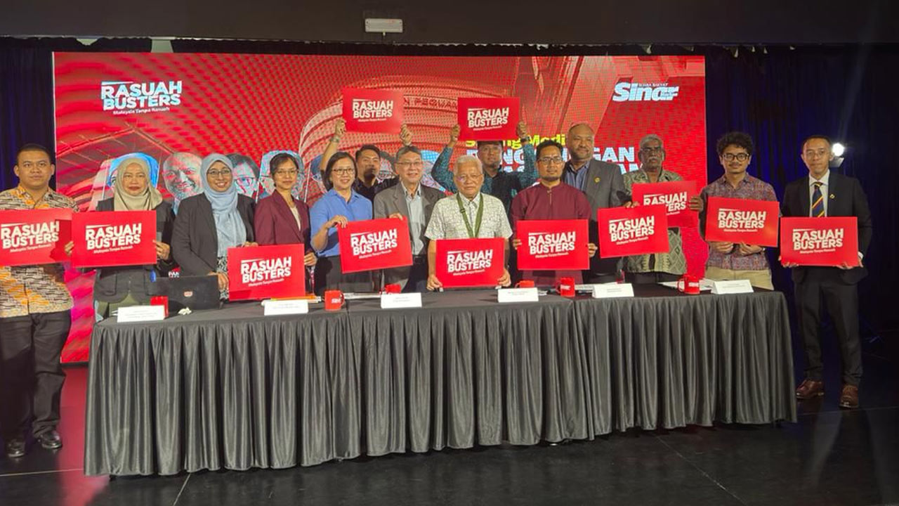 SPRM perlu kekal tegas, jangan tunduk tekanan politik - Rasuah Busters ...