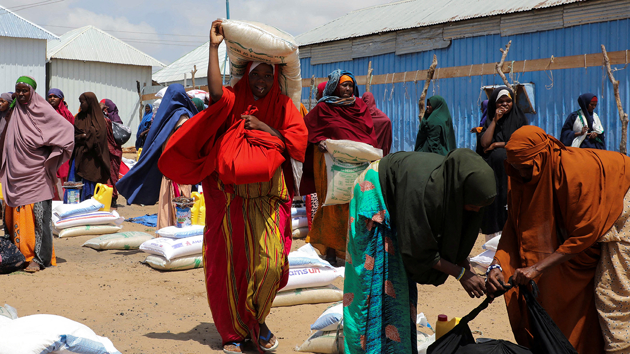 About 6.5 million people in Somalia face acute hunger due to drought ...