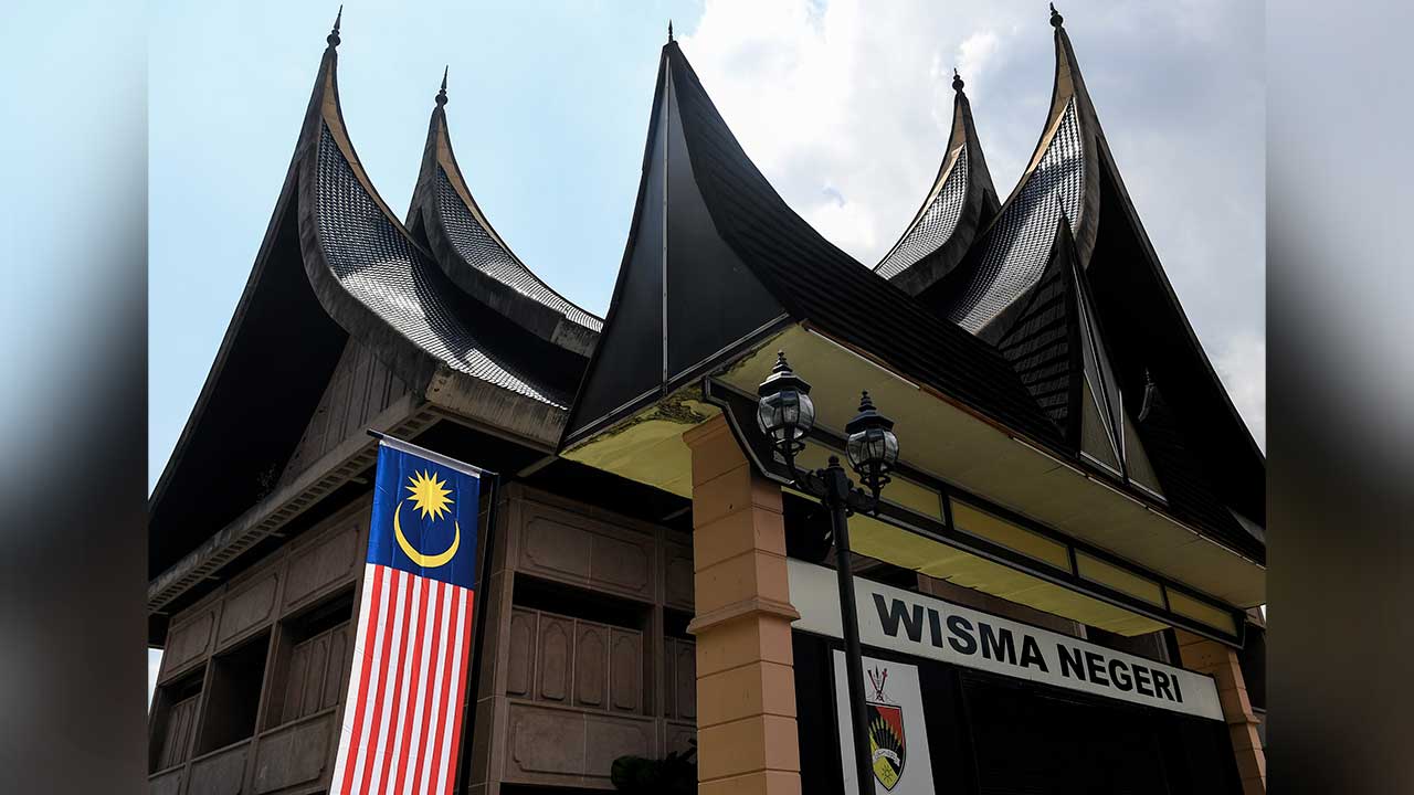 Notis pemakluman rasmi pembubaran DUN Negeri Sembilan diserah hari ini