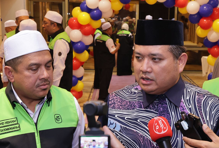  Konsul Jeneral Malaysia, Tengku Mohd Dzaraif Raja Abdul Kadir,  Jemaah Haji Malaysia