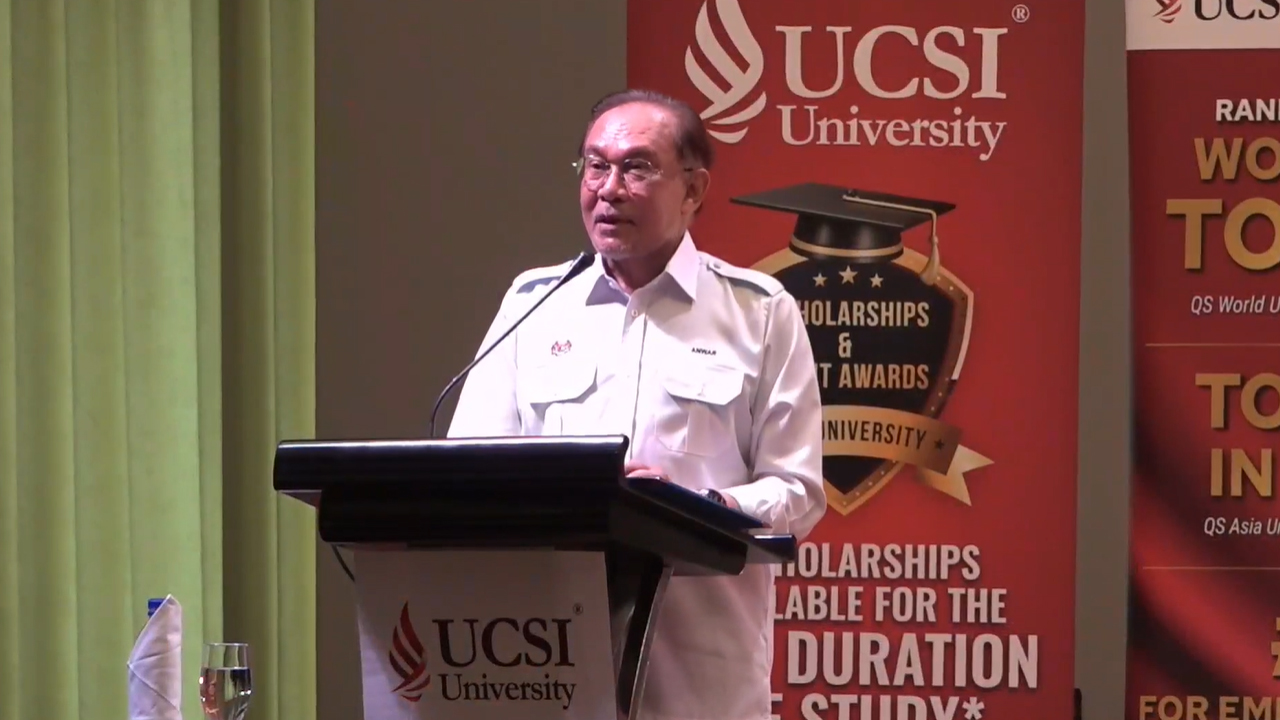 Malaysia tumpuan pelajar asing, PM tegaskan kualiti insan jadi teras pendidikan