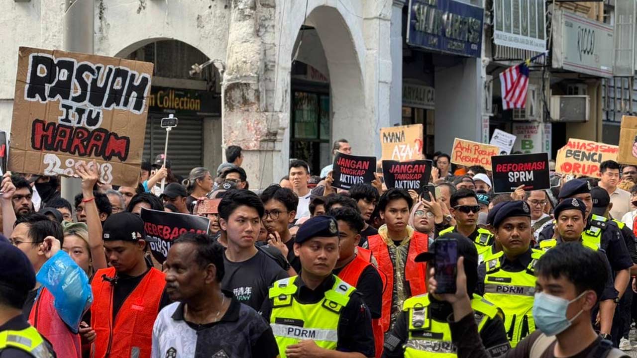 Perhimpunan, Rafizi Ramli, Azam Baki