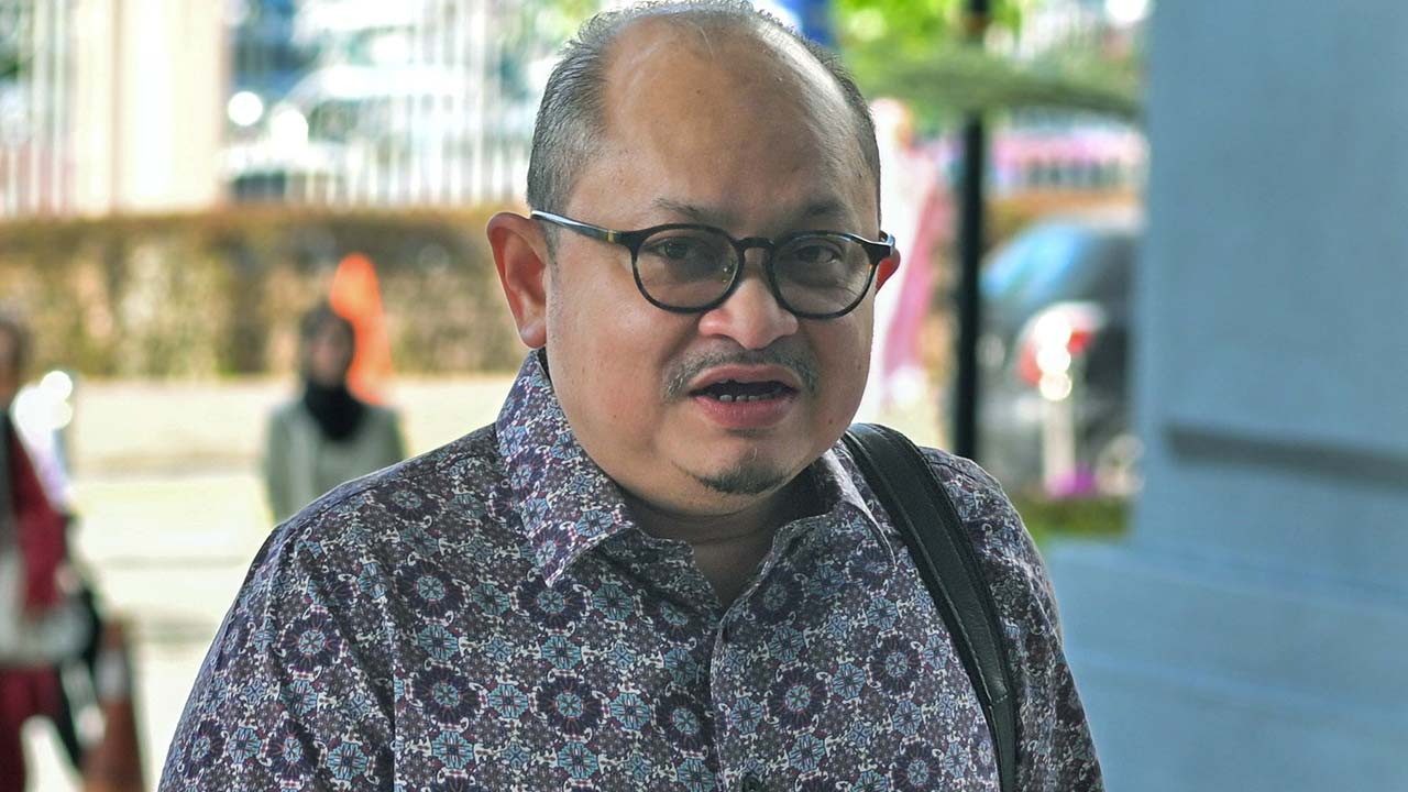 Shamsul Iskandar gagal pindahkan pertuduhan rasuah ke Mahkamah Tinggi