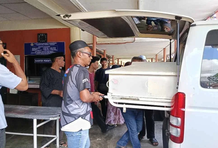 Jenazah akan Tanah Perkuburan Islam Makam Dagang, Kampung Makam pada Sabtu.