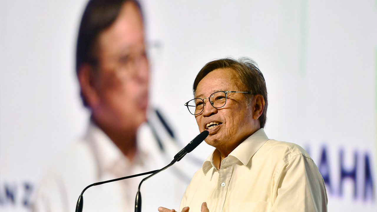 Sarawak perlu bangun kepakaran tempatan dalam teknologi aeroangkasa - Abang Johari