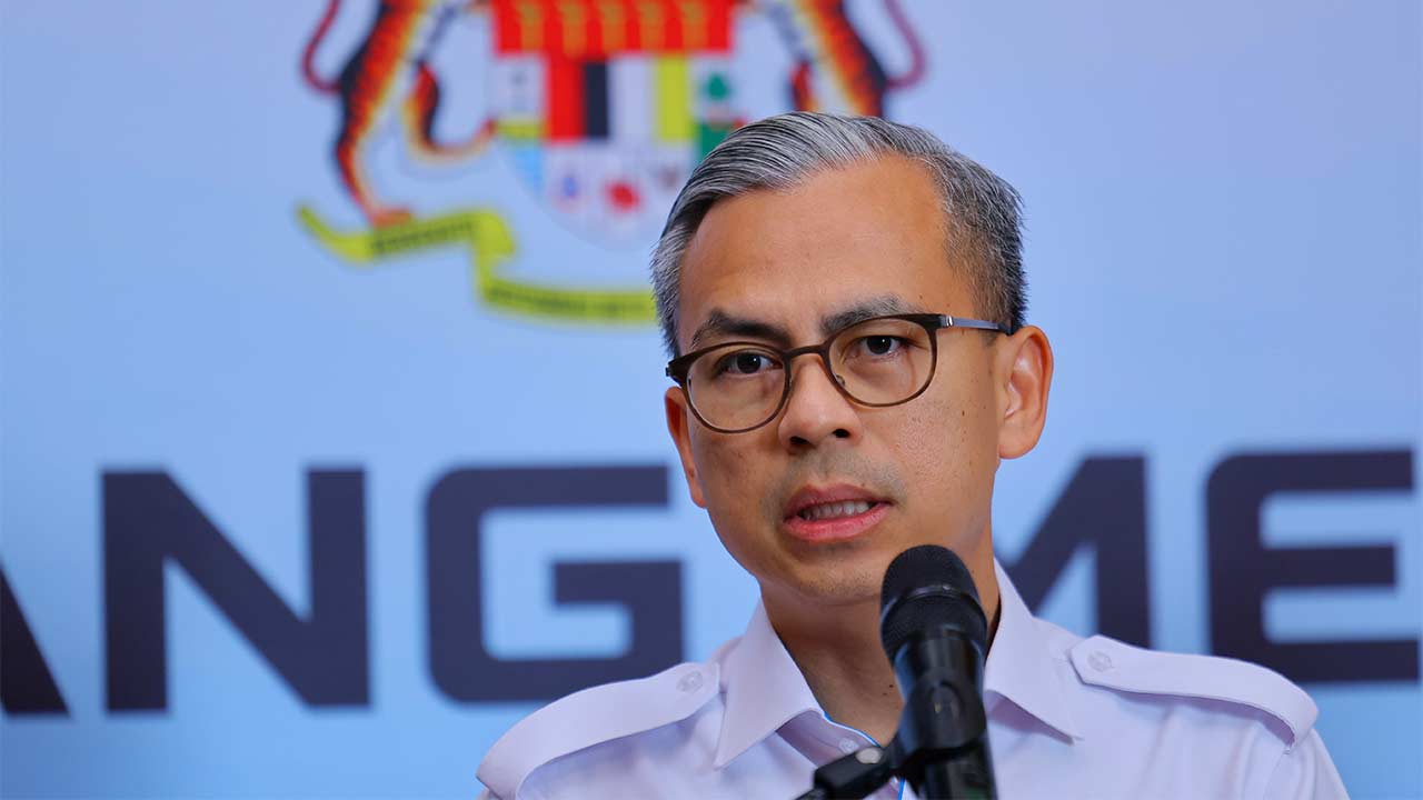 Pembangunan perkhidmatan digital perlu dilakukan secara dalaman, kukuh keselamatan — Fahmi