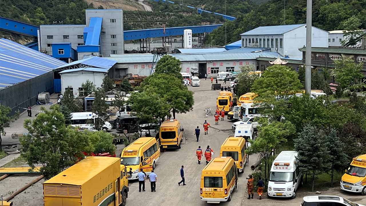 90 maut, 9 hilang dalam letupan lombong arang batu di China