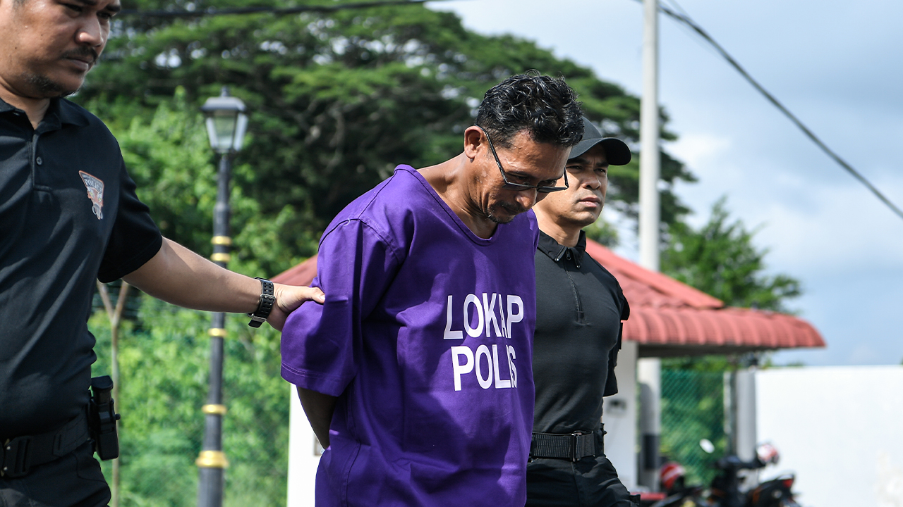 Mekanik sekali lagi didakwa miliki senjata api, peluru, senjata tiruan