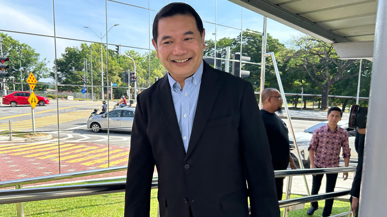 Kes Semikonduktor: “Harap hari ini hari terakhir” - Rafizi | Awani