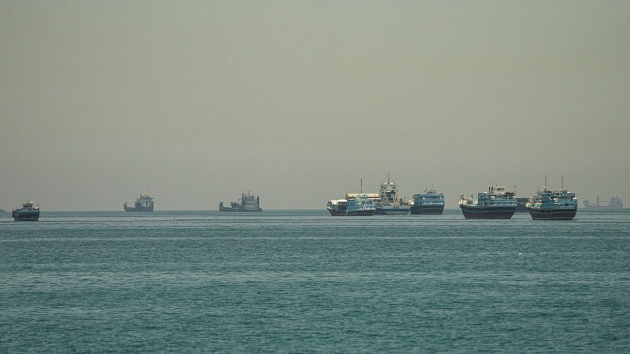 Konflik Asia Barat: Oman kesan objek disyaki periuk api laut di Selat Hormuz