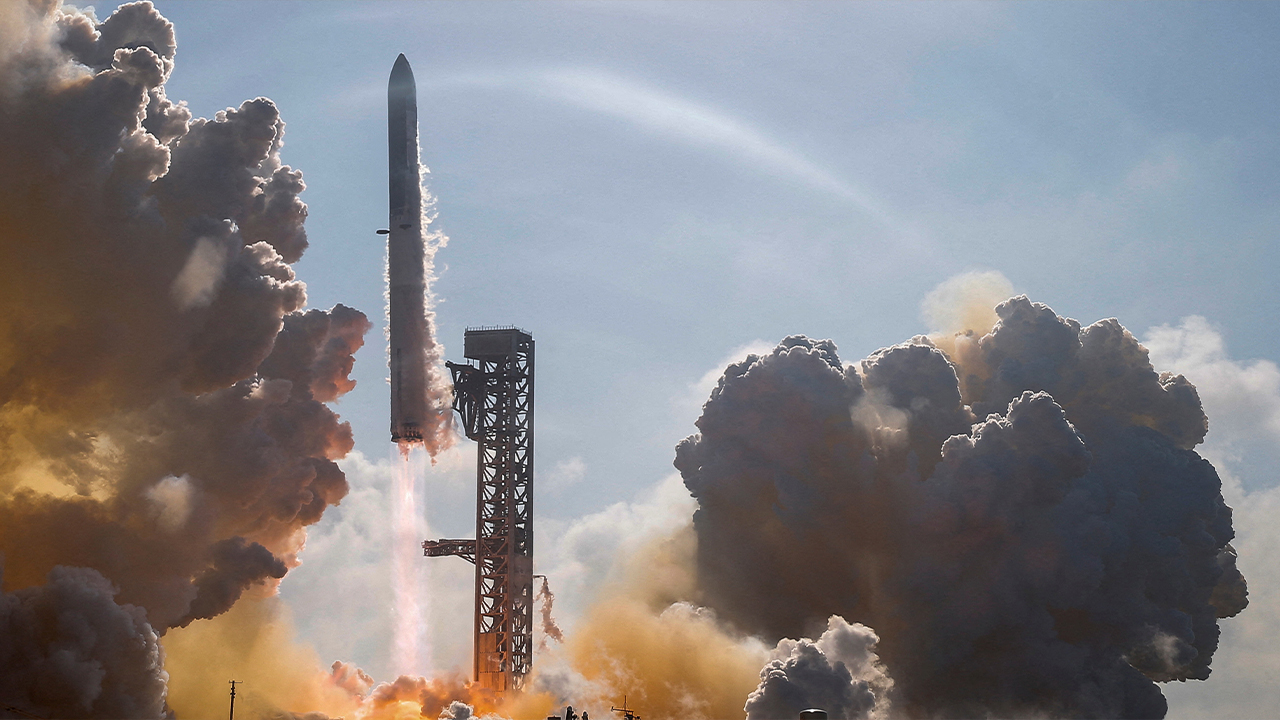 SpaceX lancar roket Starship dinaik taraf dalam ujian terbaharu