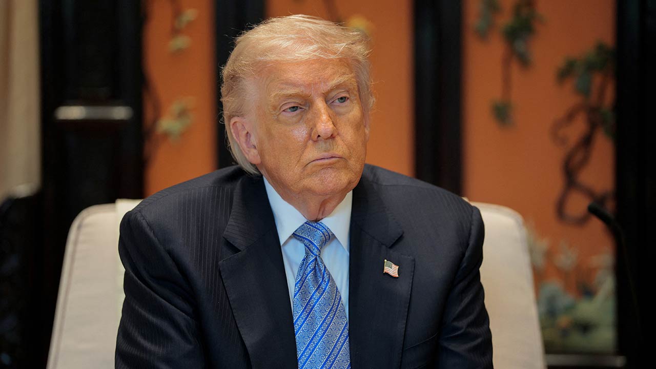 Amerika bertegas untuk ambil alih uranium diperkaya Iran, kata Donald Trump