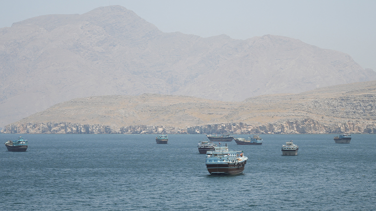 35 lagi kapal melalui Selat Hormuz dengan penyelarasan Tentera Laut IRGC