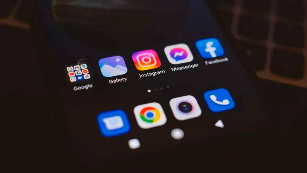 Pengesahan umur buka akaun media sosial berkuat kuasa hari ini