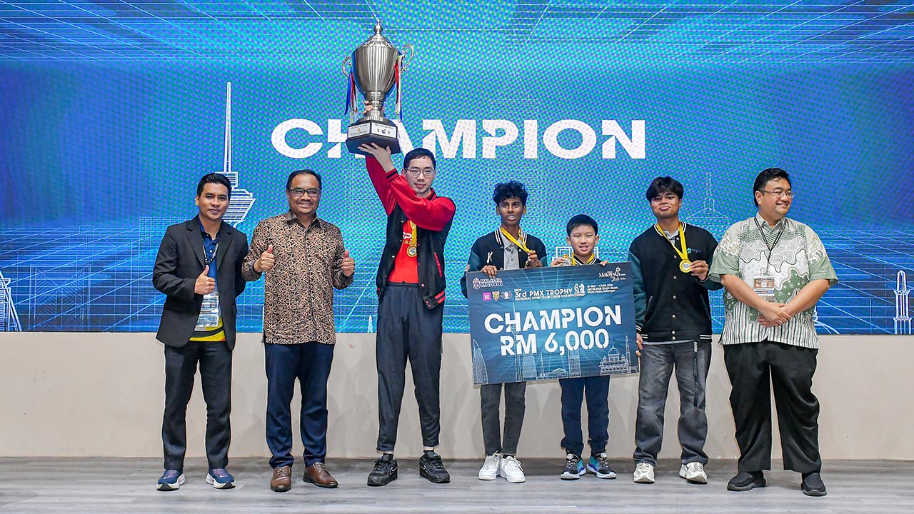 Chess Hub Titans juara catur berpasukan Piala PMX